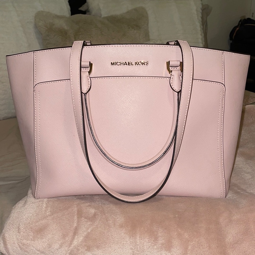 Micheal Kors Purse